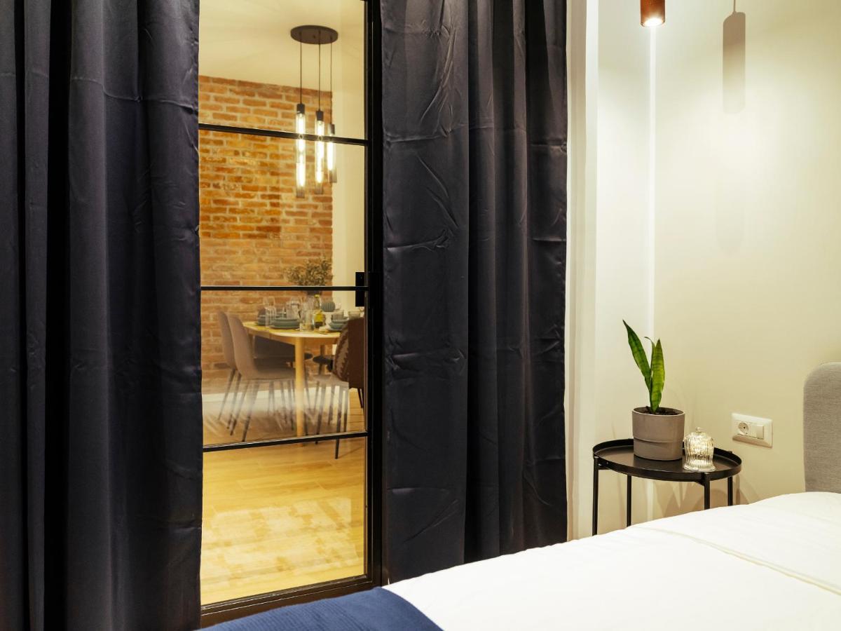 Bright 3Br Flat - Top Location - Green View Balcony Bucarest Extérieur photo