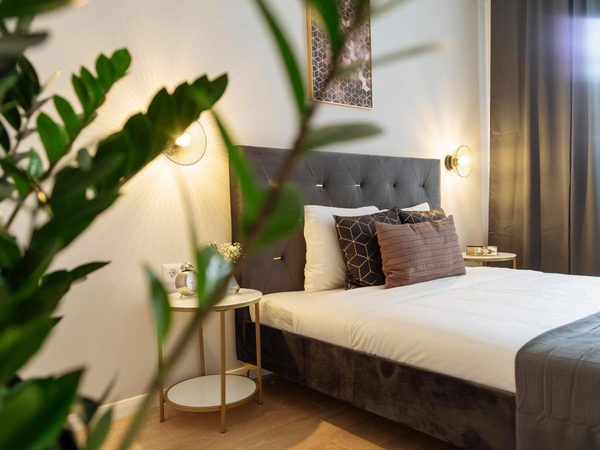 Bright 3Br Flat - Top Location - Green View Balcony Bucarest Extérieur photo
