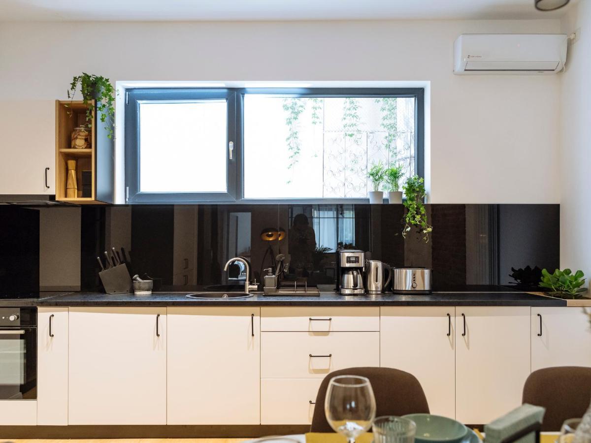 Bright 3Br Flat - Top Location - Green View Balcony Bucarest Extérieur photo