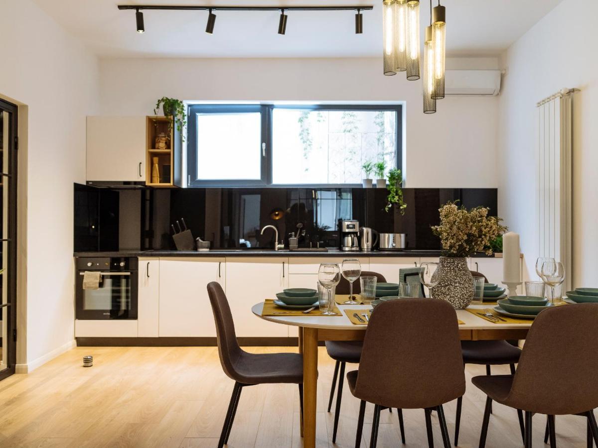 Bright 3Br Flat - Top Location - Green View Balcony Bucarest Extérieur photo